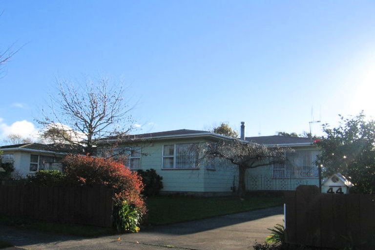 Photo of property in 44 John F Kennedy Drive, Milson, Palmerston North, 4414