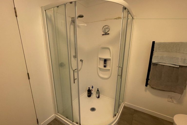 Photo of property in 13 Oaklands Grove, Clouston Park, Upper Hutt, 5018