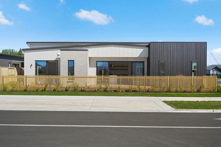 Photo of property in 63 Kelly Road, Cambridge, 3434