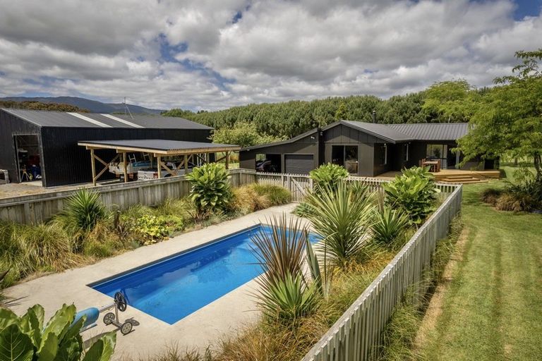 Photo of property in 245 Otaki Gorge Road, Hautere, Otaki, 5582