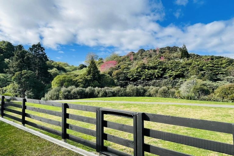 Photo of property in 127 Adler Drive, Ohauiti, Tauranga, 3112