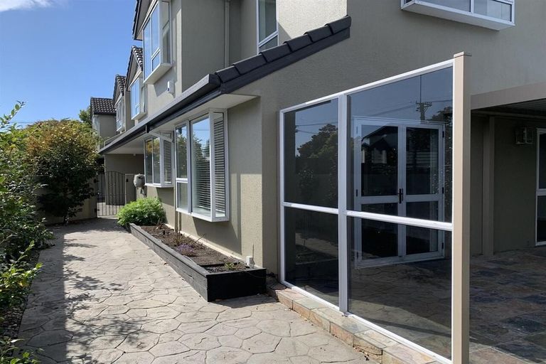 Photo of property in 38 Normans Road, Strowan, Christchurch, 8052