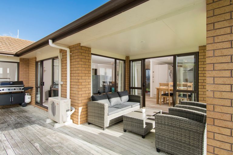 Photo of property in 39 Danny Place, Pyes Pa, Tauranga, 3112