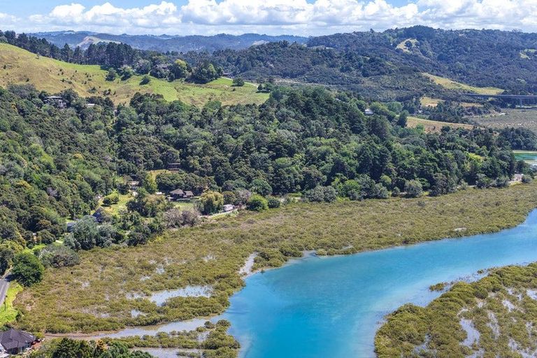 Photo of property in 91 Weranui Road, Waiwera, Orewa, 0994