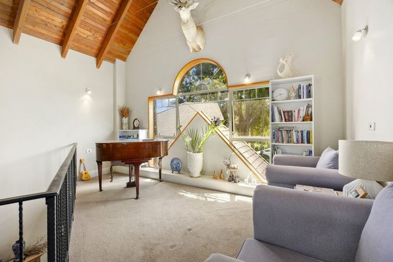 Photo of property in 251 Whitehills Road, Waitoki, 0994