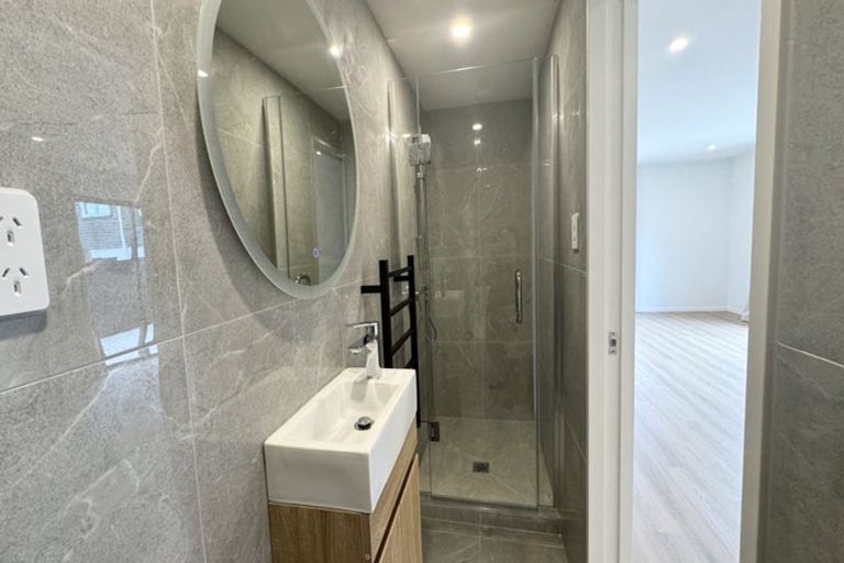 Photo of property in 12c Liddell Street, Hillcrest, Auckland, 0627