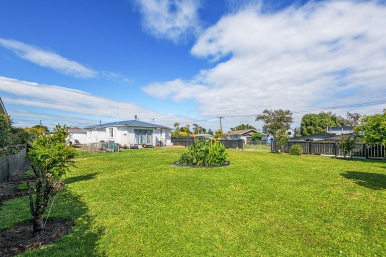 Photo of property in 7 Milne Street, Sanson, 4817