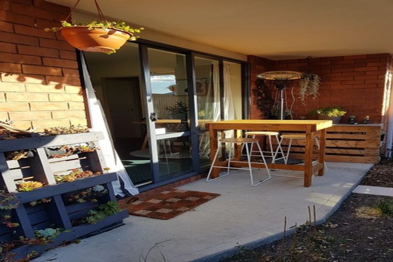 Photo of property in 200 Grahams Road, Burnside, Christchurch, 8053