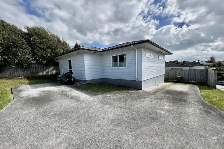 Photo of property in 50 Sycamore Drive, Sunnynook, Auckland, 0620