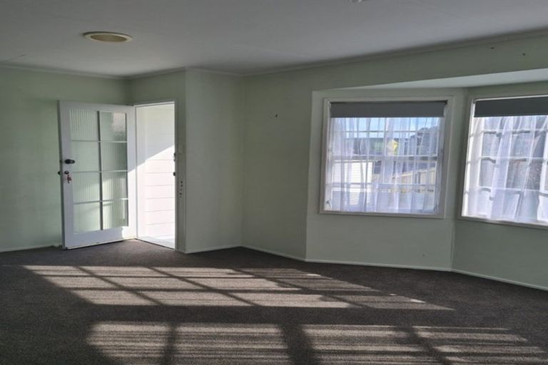 Photo of property in 61 Sandspit Road, Waiuku, 2123