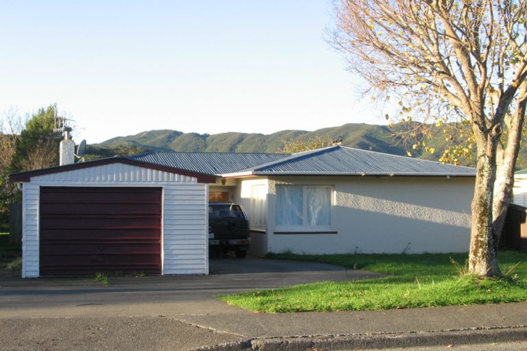 Photo of property in 36 Totara Street, Wainuiomata, Lower Hutt, 5014