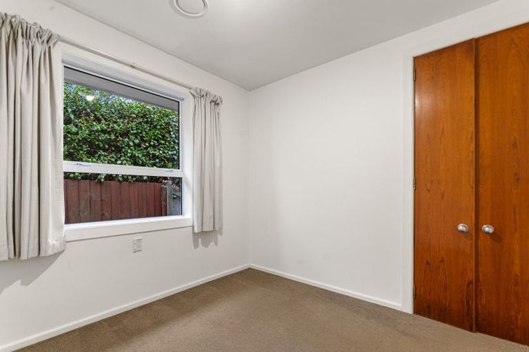 Photo of property in 142 Ilam Road, Ilam, Christchurch, 8041
