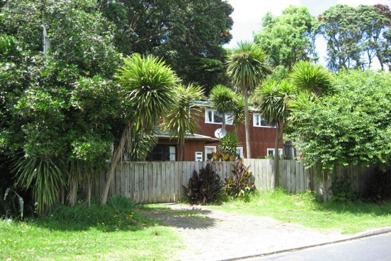 Photo of property in 340 Motutara Road, Muriwai, Waimauku, 0881