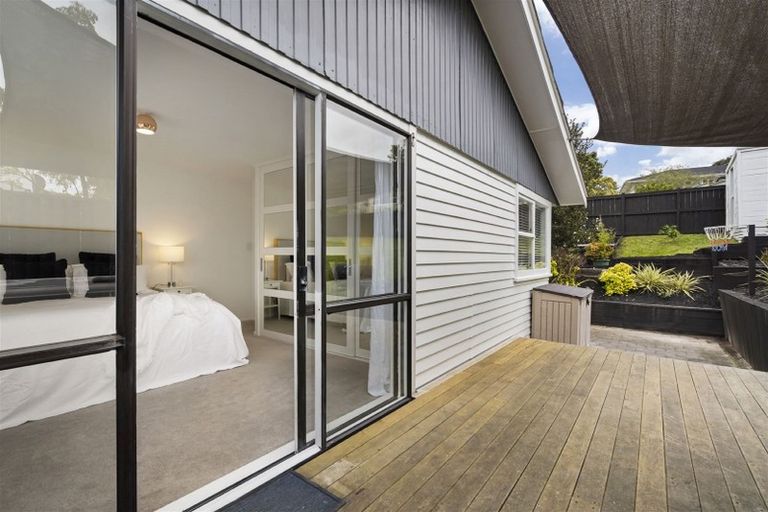 Photo of property in 19 Agincourt Street, Glenfield, Auckland, 0629