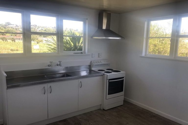 Photo of property in 10 Igloo Place, Red Hill, Papakura, 2110