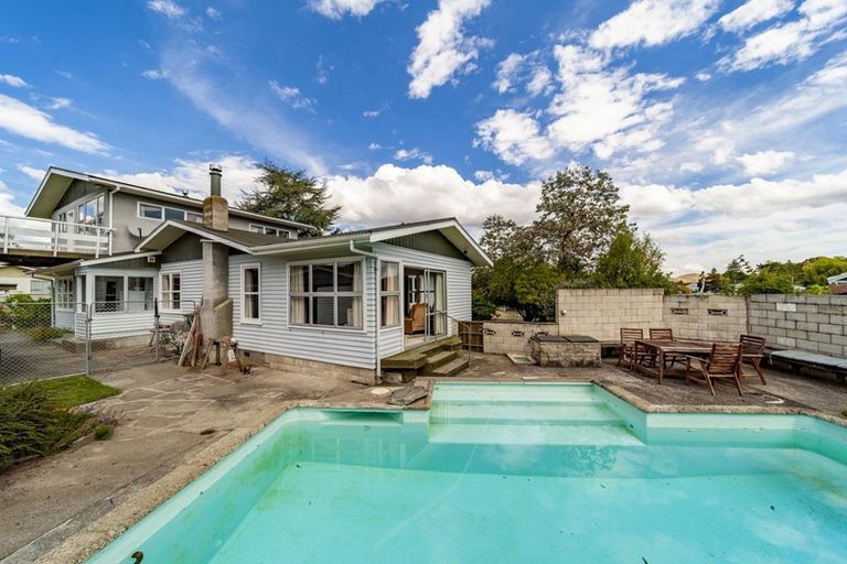 Photo of property in 9 Limbrick Street, Waipawa, 4210