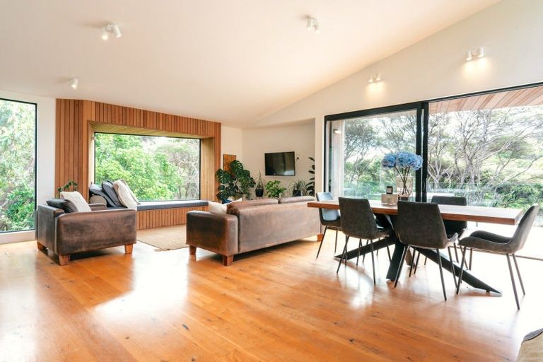 Photo of property in 39 Makora Avenue, Oneroa, Waiheke Island, 1081