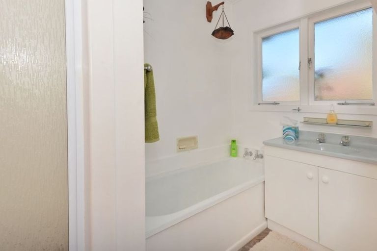 Photo of property in 121 Whau Valley Road, Whau Valley, Whangarei, 0112