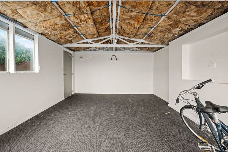 Photo of property in 15 Corlett Street, Utuhina, Rotorua, 3015