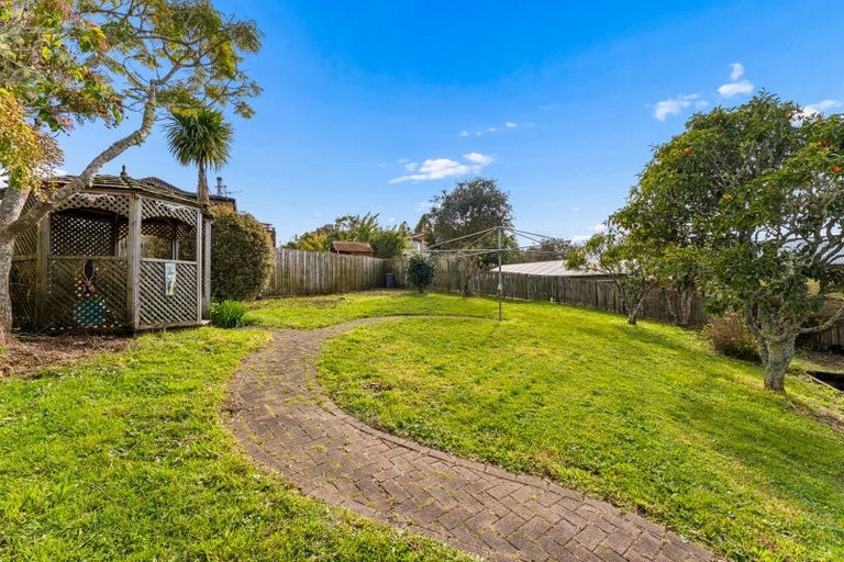 Photo of property in 141 Glamorgan Drive, Torbay, Auckland, 0630