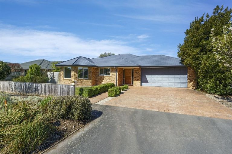 Photo of property in 10 Cunneen Place, Aidanfield, Christchurch, 8025