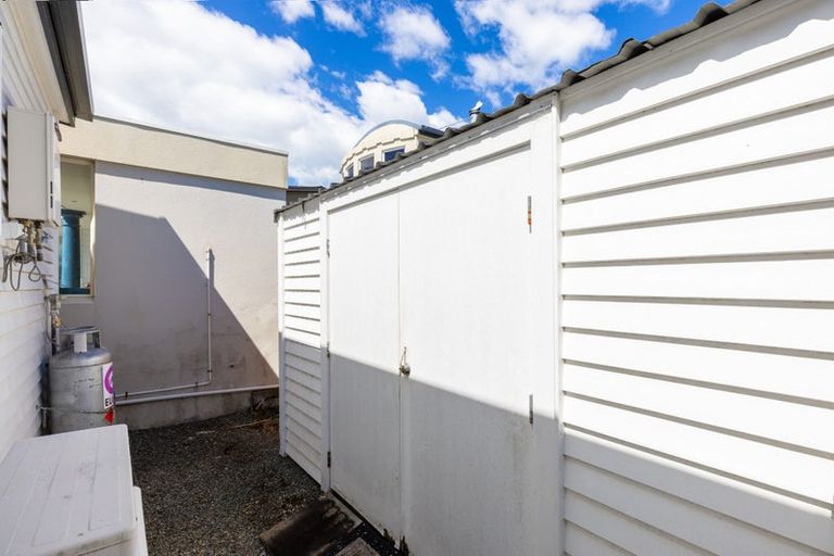 Photo of property in 29 Beach Road, Waikawa, Picton, 7220