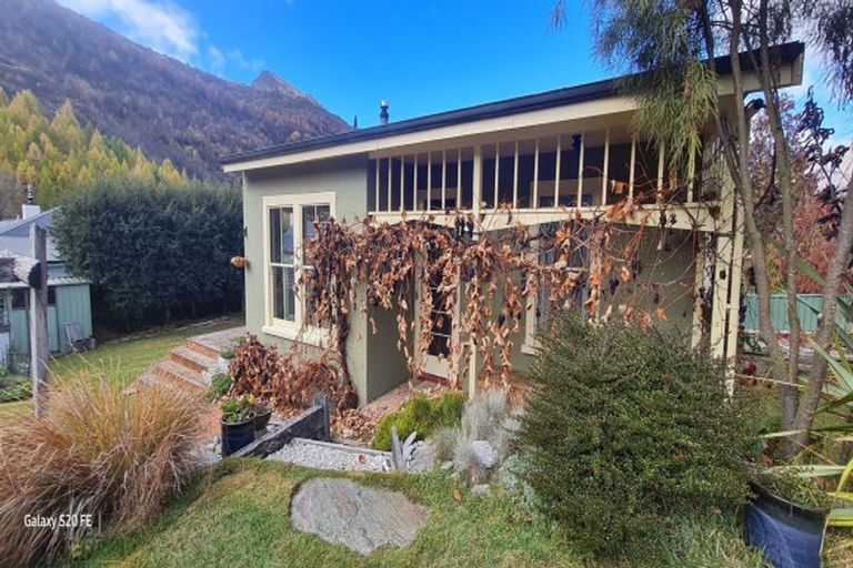 Photo of property in 55 Devon Street, Arrowtown, 9302