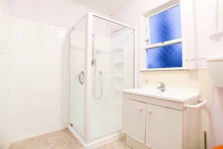 Photo of property in 103 Weldene Avenue, Glenfield, Auckland, 0629