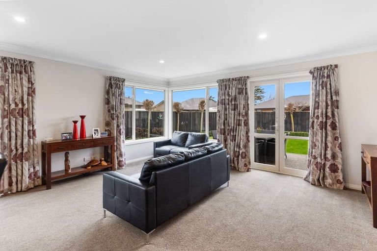 Photo of property in 12 Hampstead Close, Rangiora, 7400