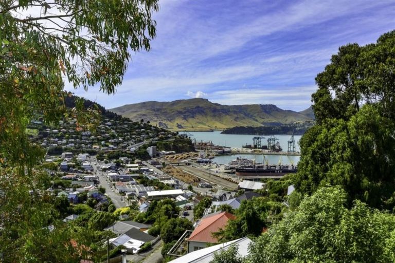 Photo of property in 2a Ticehurst Terrace, Lyttelton, 8082