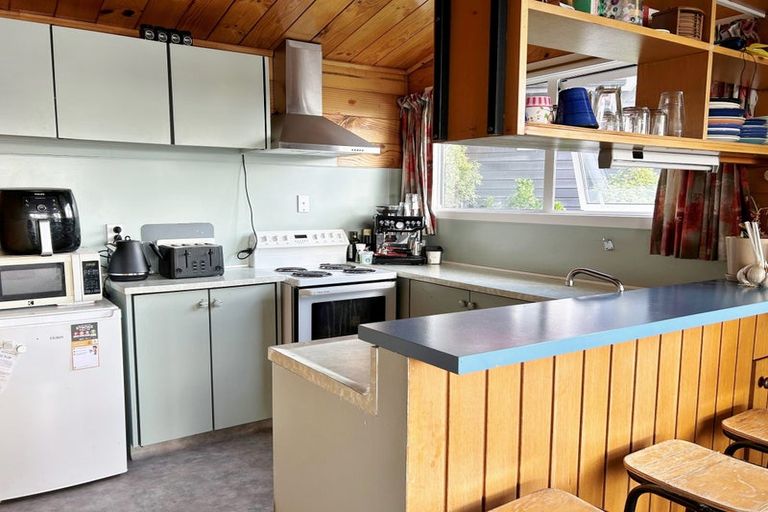 Photo of property in 18 Te Ra Crescent, Diamond Harbour, 8972