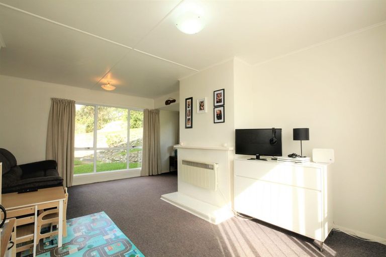 Photo of property in 25a-d Tireti Road, Titahi Bay, Porirua, 5022