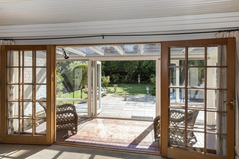 Photo of property in 48 Memorial Avenue, Ilam, Christchurch, 8053