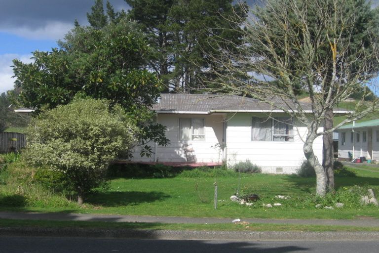 Photo of property in 24 Valley Road, Hikurangi, 0114