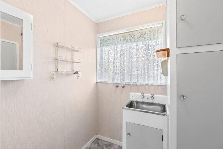 Photo of property in 3 Tawa Street, Levin, 5510