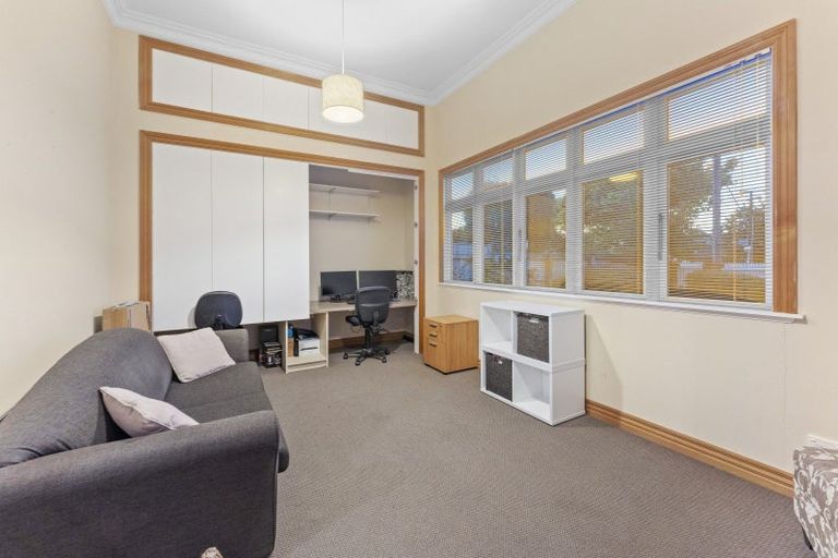 Photo of property in 154 Kings Crescent, Hutt Central, Lower Hutt, 5010