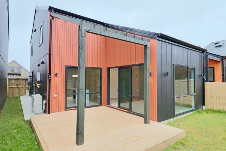 Photo of property in 12 Dorset Down Drive, Karaka, 2580