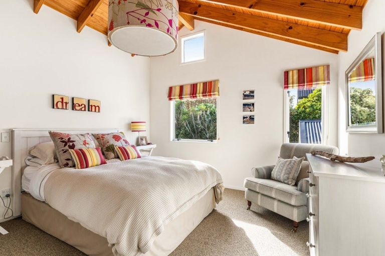 Photo of property in 27 Golden Hills Drive, Pauanui, Hikuai, 3579