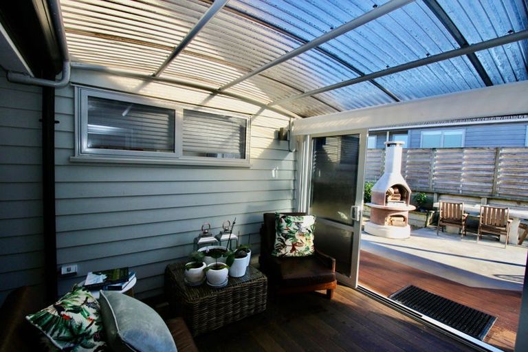 Photo of property in 2 Roseberry Place, Whitianga, 3510