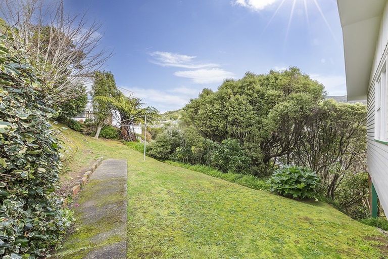 Photo of property in 2/14 Astor Street, Karori, Wellington, 6012