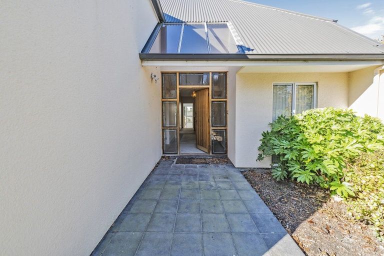 Photo of property in 12 Eversleigh Street, St Albans, Christchurch, 8014