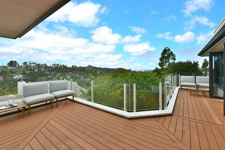 Photo of property in 22 Wentwood Place, Torbay, Auckland, 0630