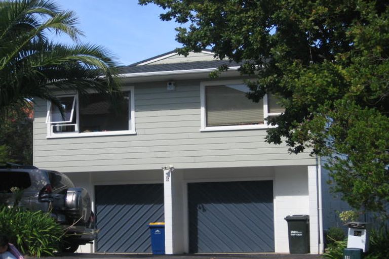 Photo of property in 2/9 Cashmere Place, Glenfield, Auckland, 0629
