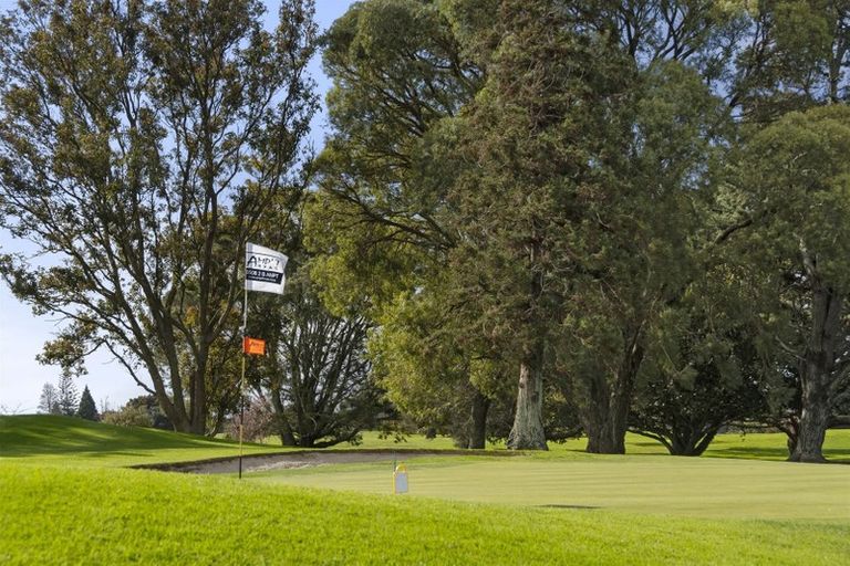 Photo of property in 18 Bayfair Drive, Mount Maunganui, 3116