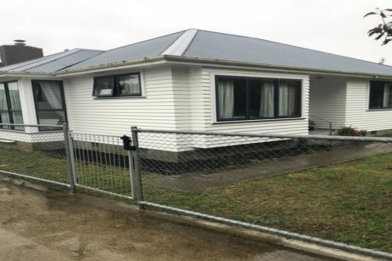 Photo of property in 40 Thackeray Street, Trentham, Upper Hutt, 5018