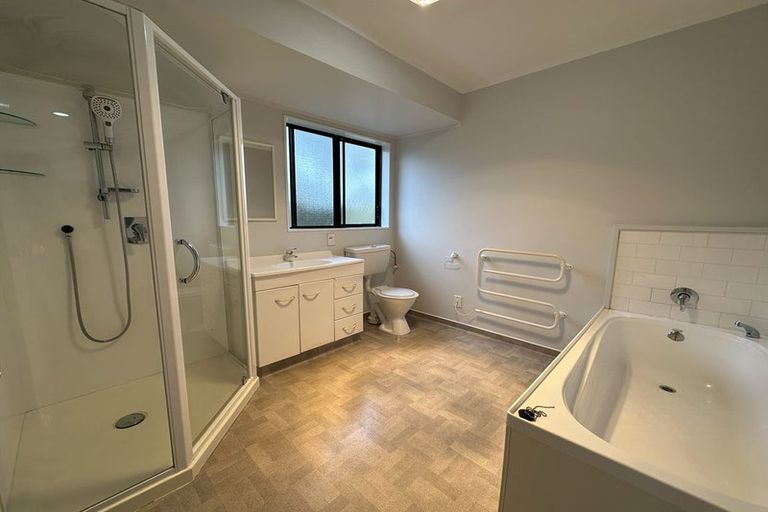 Photo of property in 5 Ian Jones Court, Flat Bush, Auckland, 2019