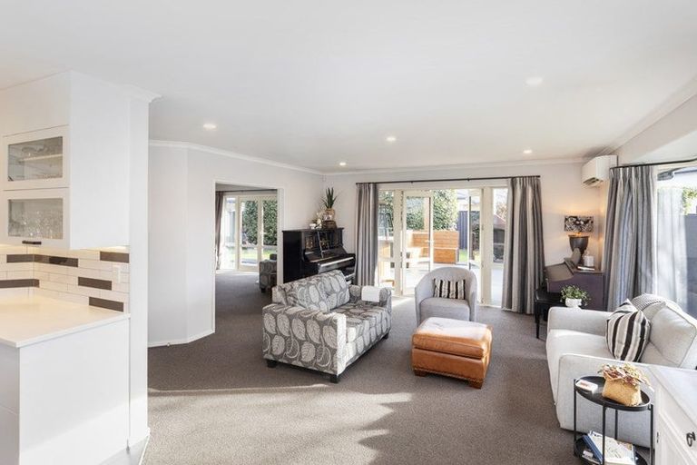 Photo of property in 53 Glasnevin Drive, Casebrook, Christchurch, 8051