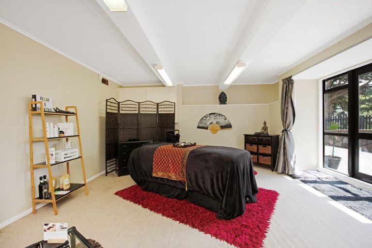 Photo of property in 21 Trebann Street, Paparangi, Wellington, 6037