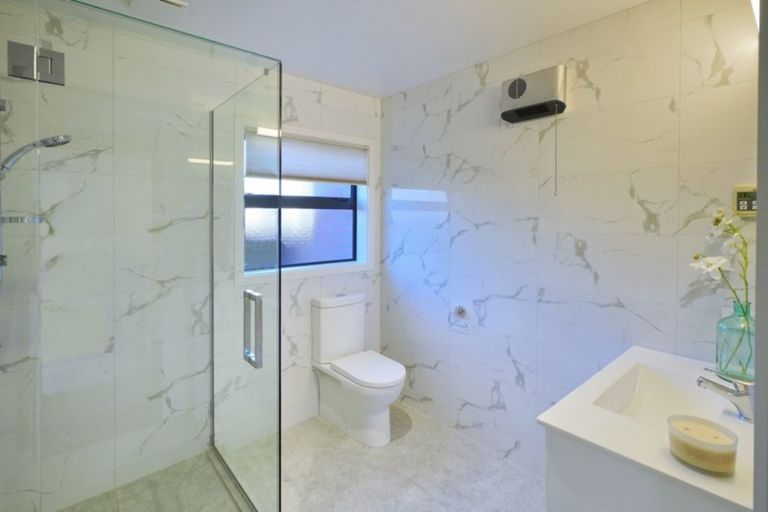 Photo of property in 46 Foresters Crescent, Parklands, Christchurch, 8083