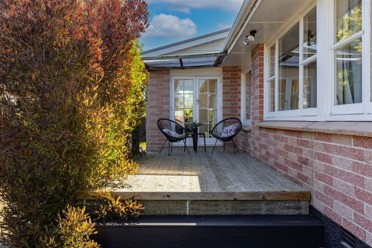 Photo of property in 13 Yeovil Place, St Albans, Christchurch, 8052